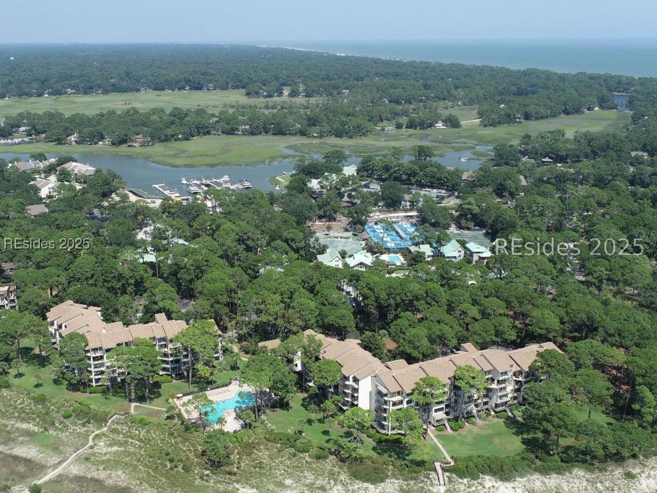 Hilton Head Island, Beaufort, 29928, United States, 2 Bedrooms Bedrooms, ,2 BathroomsBathrooms,Residential,For Sale,1927607