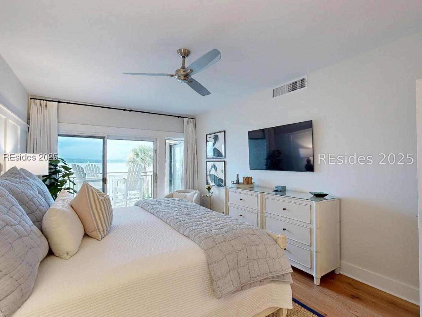 Hilton Head Island, Beaufort, 29928, United States, 2 Bedrooms Bedrooms, ,2 BathroomsBathrooms,Residential,For Sale,1927607