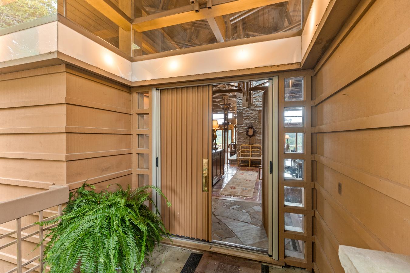 Highlands, Macon, 28741, United States, 4 Bedrooms Bedrooms, ,4 BathroomsBathrooms,Residential,For Sale,1927606