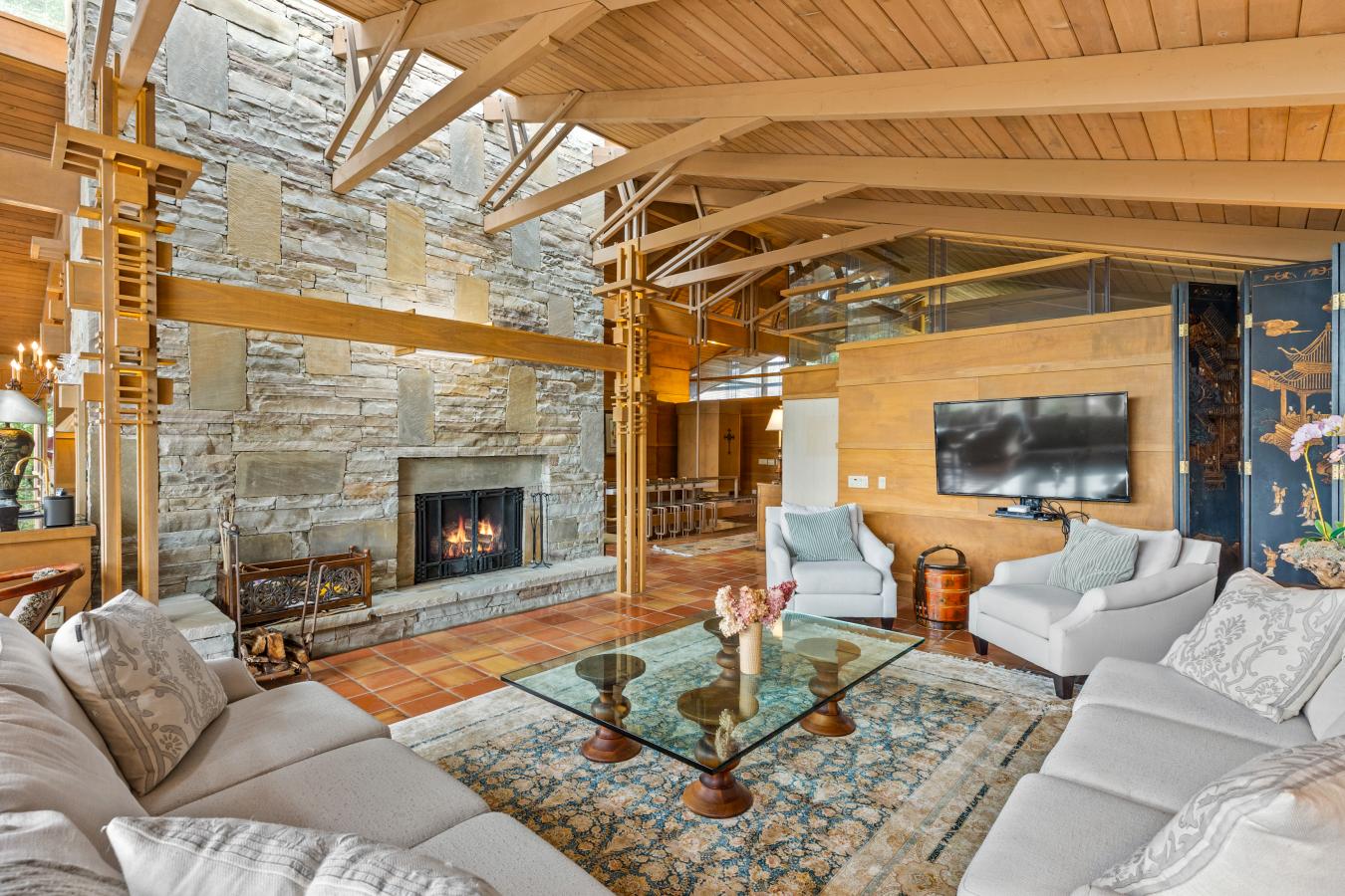 Highlands, Macon, 28741, United States, 4 Bedrooms Bedrooms, ,4 BathroomsBathrooms,Residential,For Sale,1927606