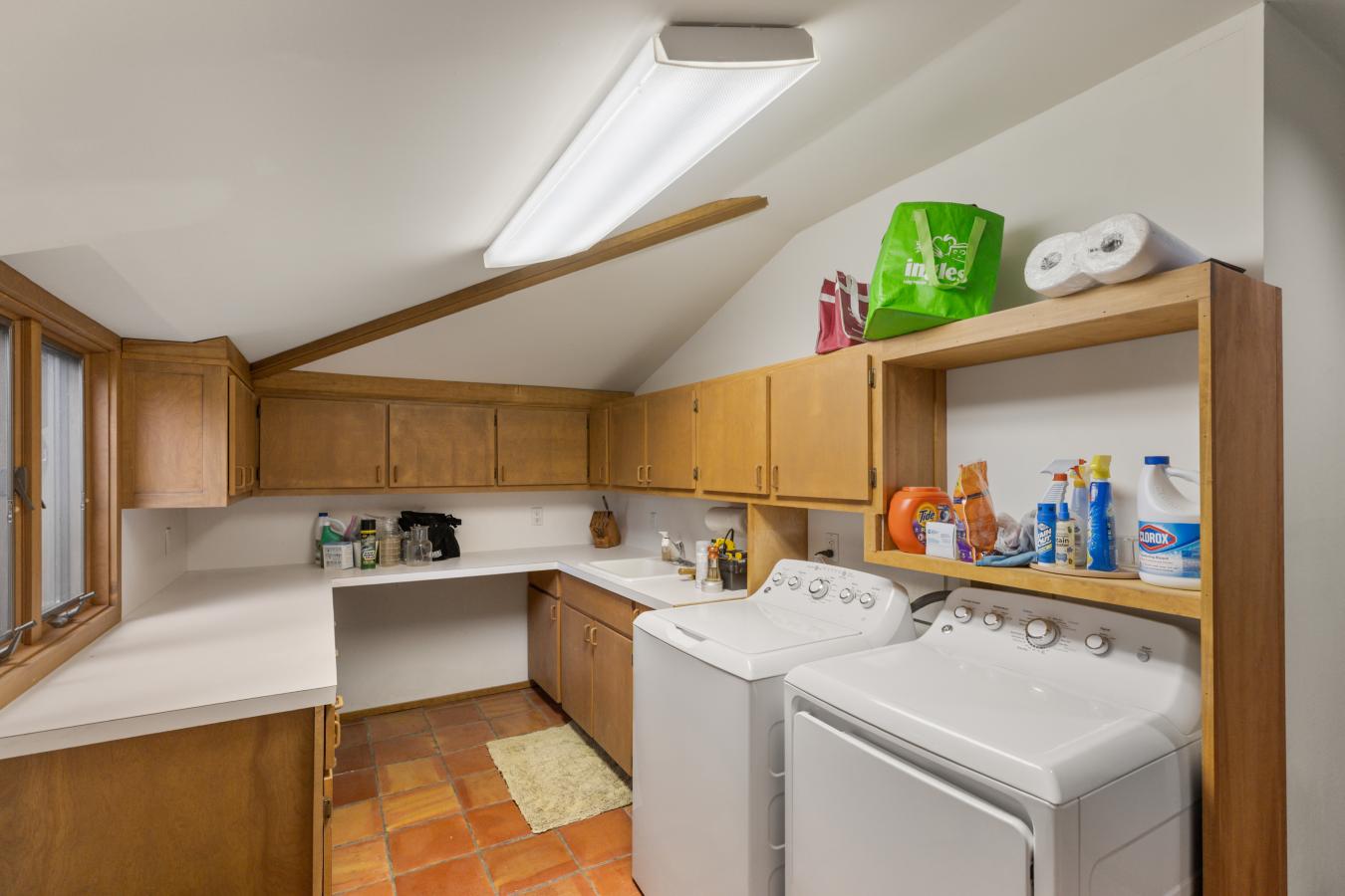 Highlands, Macon, 28741, United States, 4 Bedrooms Bedrooms, ,4 BathroomsBathrooms,Residential,For Sale,1927606