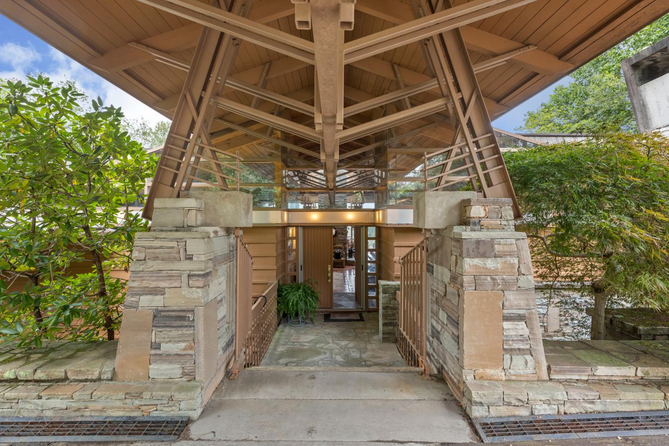 Highlands, Macon, 28741, United States, 4 Bedrooms Bedrooms, ,4 BathroomsBathrooms,Residential,For Sale,1927606