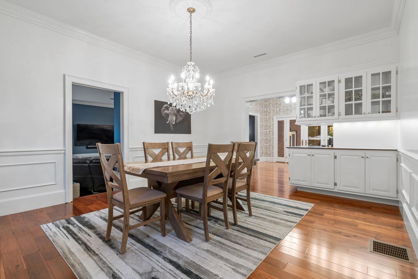 Chelmsford, Massachusetts, 01824, United States, 6 Bedrooms Bedrooms, ,4 BathroomsBathrooms,Residential,For Sale,1927603