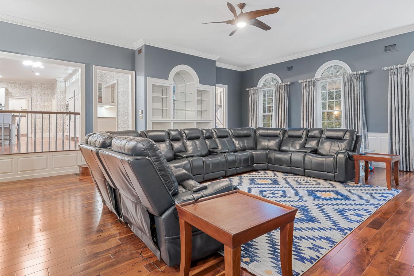 Chelmsford, Massachusetts, 01824, United States, 6 Bedrooms Bedrooms, ,4 BathroomsBathrooms,Residential,For Sale,1927603