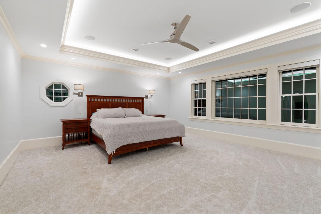 Chelmsford, Massachusetts, 01824, United States, 6 Bedrooms Bedrooms, ,4 BathroomsBathrooms,Residential,For Sale,1927603