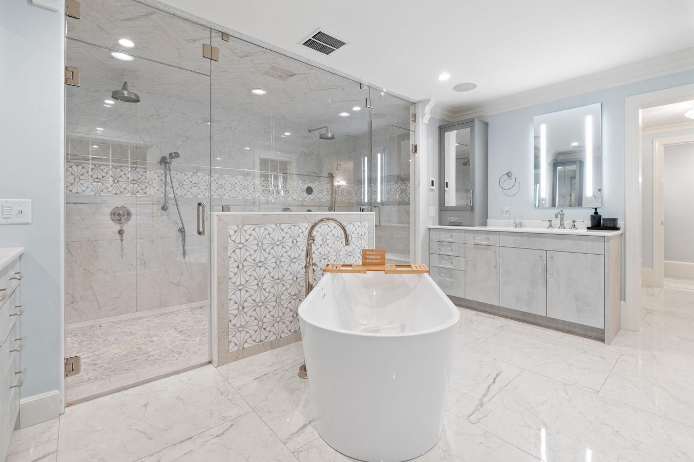 Chelmsford, Massachusetts, 01824, United States, 6 Bedrooms Bedrooms, ,4 BathroomsBathrooms,Residential,For Sale,1927603
