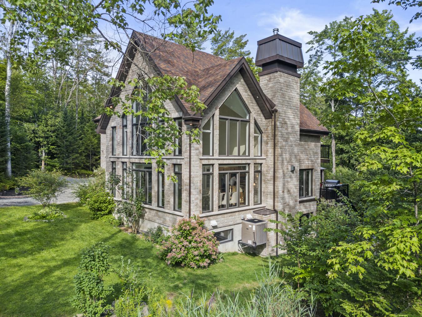 Austin, QC, J0B1B0, Canada, 4 Bedrooms Bedrooms, ,2 BathroomsBathrooms,Residential,For Sale,1927602 Austin, QC, J0B1B0, Canada, 4 Bedrooms Bedrooms, ,2 BathroomsBathrooms,Residential,For Sale,1927602