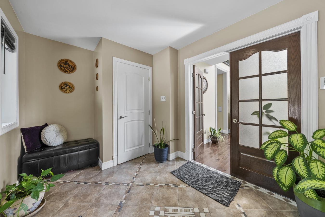 Austin, QC, J0B1B0, Canada, 4 Bedrooms Bedrooms, ,2 BathroomsBathrooms,Residential,For Sale,1927602