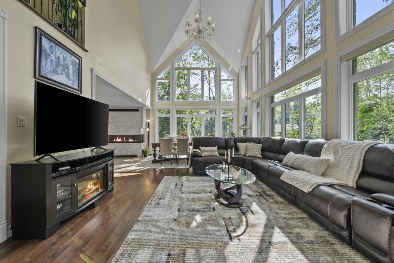 Austin, QC, J0B1B0, Canada, 4 Bedrooms Bedrooms, ,2 BathroomsBathrooms,Residential,For Sale,1927602