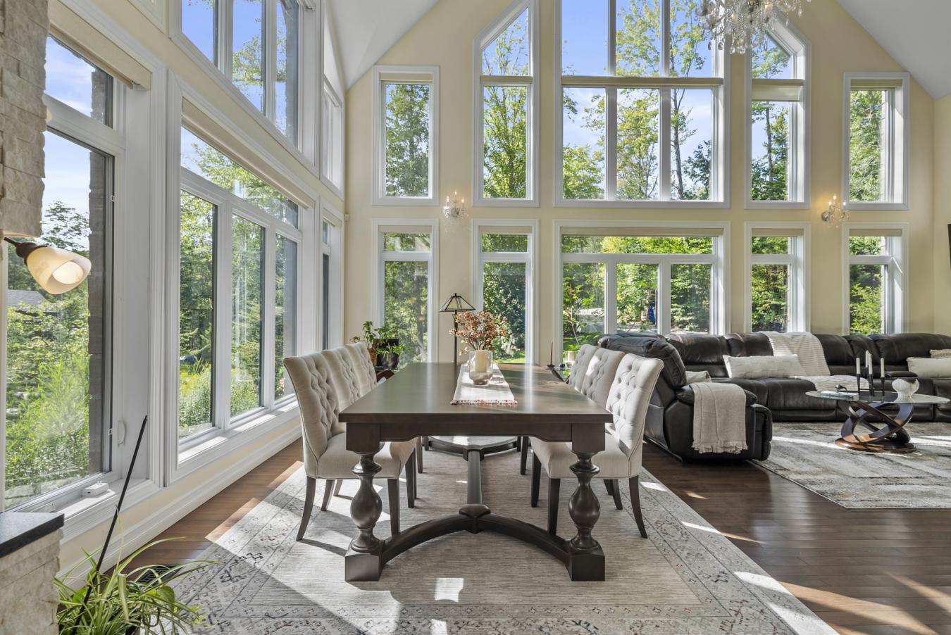 Austin, QC, J0B1B0, Canada, 4 Bedrooms Bedrooms, ,2 BathroomsBathrooms,Residential,For Sale,1927602