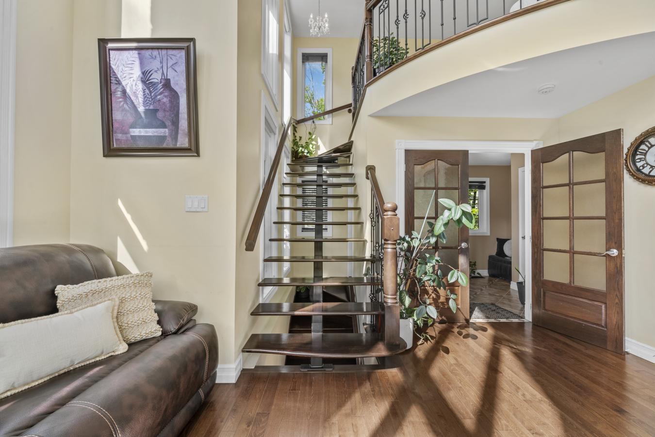 Austin, QC, J0B1B0, Canada, 4 Bedrooms Bedrooms, ,2 BathroomsBathrooms,Residential,For Sale,1927602