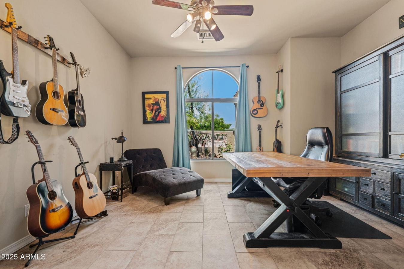 Cave Creek, Arizona, 85331, United States, 4 Bedrooms Bedrooms, ,4 BathroomsBathrooms,Residential,For Sale,1926835