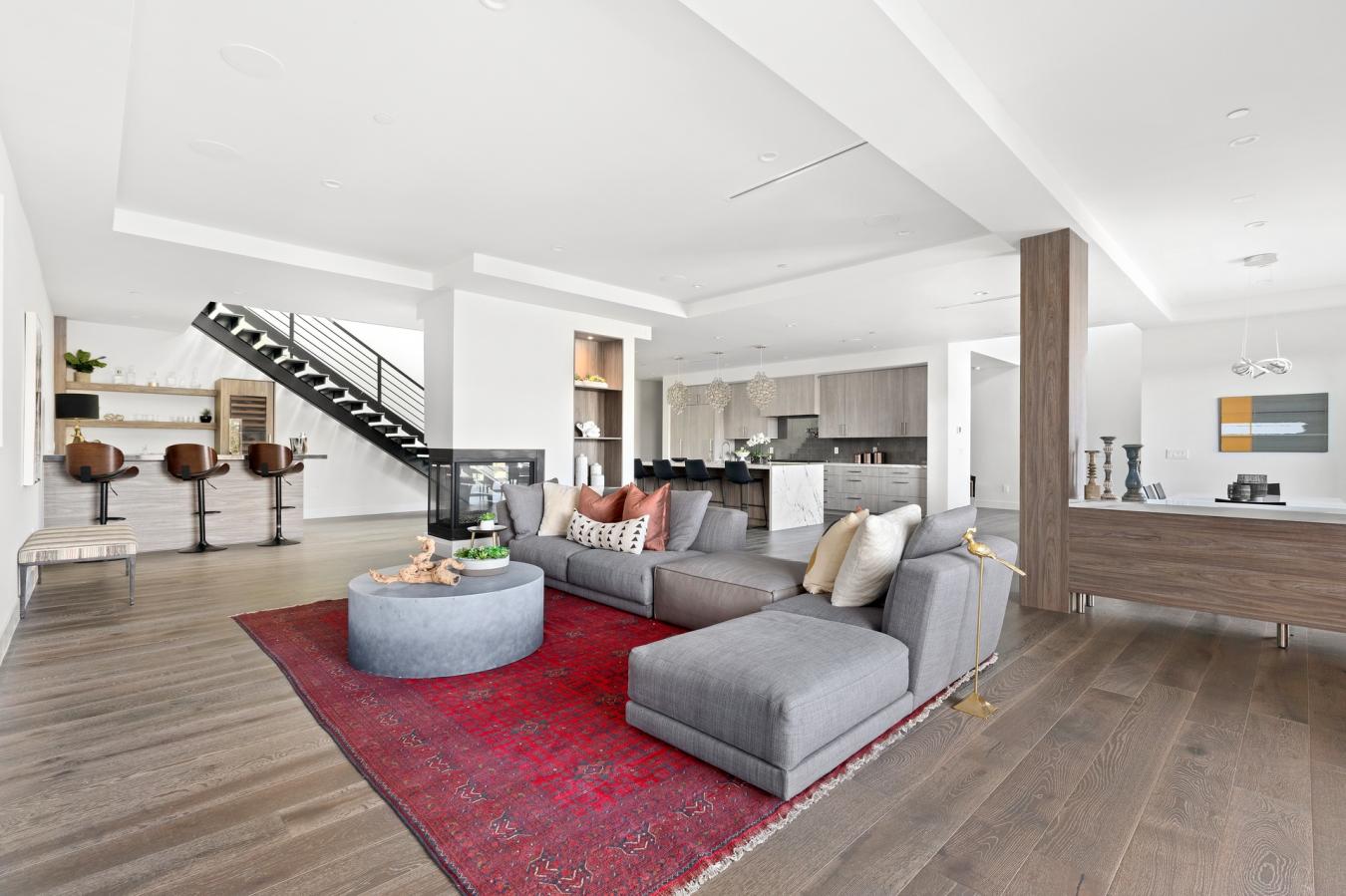 Los Angeles, California, 90068, United States, 4 Bedrooms Bedrooms, ,6 BathroomsBathrooms,Residential,For Sale,1926834