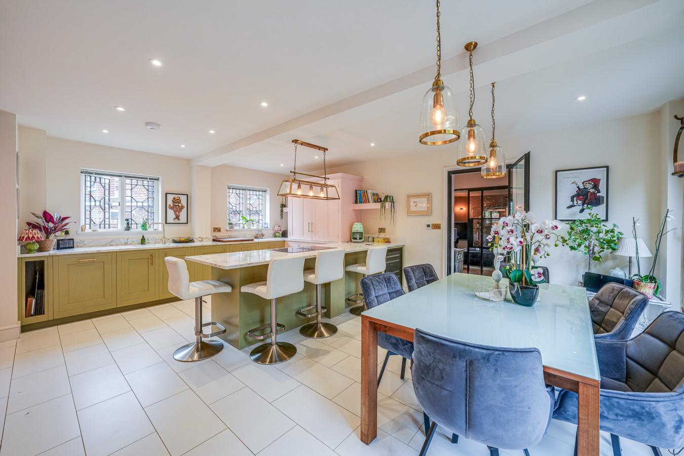 Tonbridge, Kent, TN11 8RT, United Kingdom, 4 Bedrooms Bedrooms, ,4 BathroomsBathrooms,Residential,For Sale,1927599