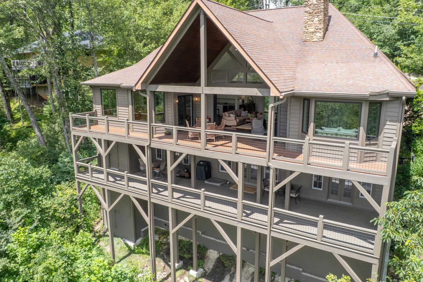 Highlands, Macon, 28741, United States, 3 Bedrooms Bedrooms, ,4 BathroomsBathrooms,Residential,For Sale,1927598