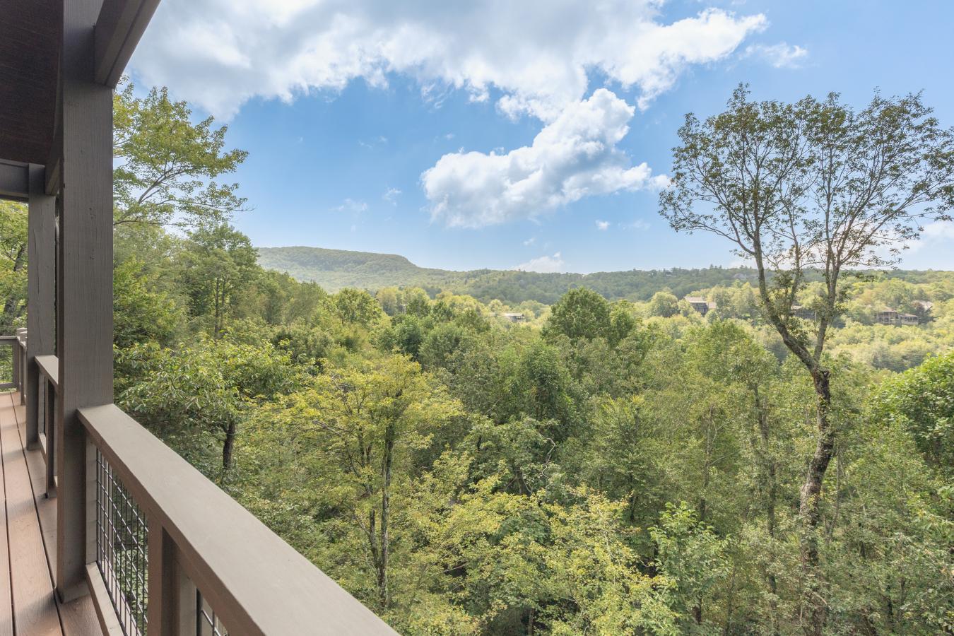 Highlands, Macon, 28741, United States, 3 Bedrooms Bedrooms, ,4 BathroomsBathrooms,Residential,For Sale,1927598