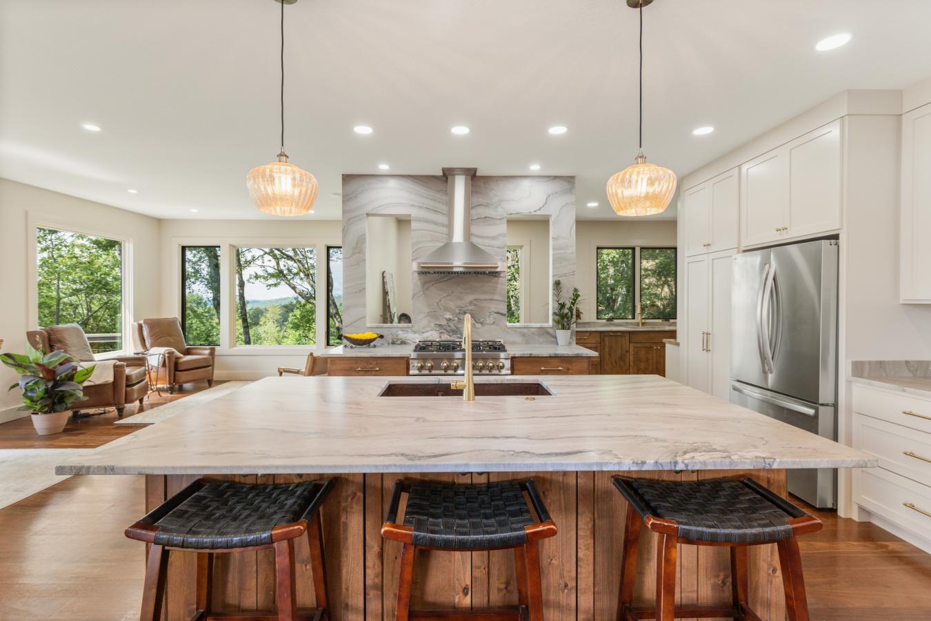 Highlands, Macon, 28741, United States, 3 Bedrooms Bedrooms, ,4 BathroomsBathrooms,Residential,For Sale,1927598