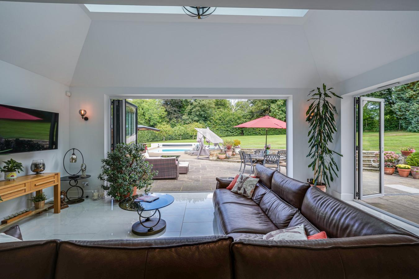 East Grinstead, West Sussex, RH19 4JU, United Kingdom, 6 Bedrooms Bedrooms, ,6 BathroomsBathrooms,Residential,For Sale,1929352