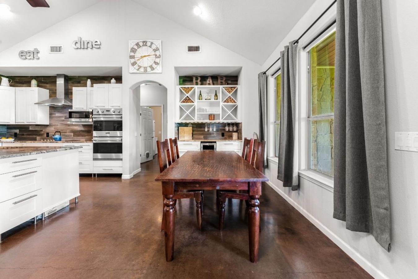 Leander, Williamson, 78641, United States, 5 Bedrooms Bedrooms, ,3 BathroomsBathrooms,Residential,For Sale,1929351