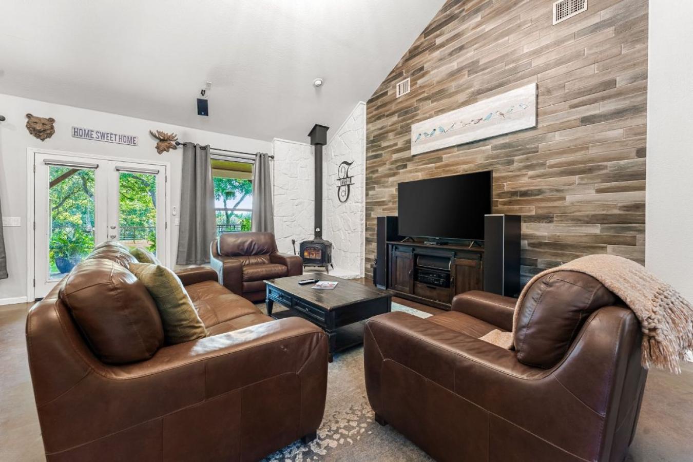 Leander, Williamson, 78641, United States, 5 Bedrooms Bedrooms, ,3 BathroomsBathrooms,Residential,For Sale,1929351