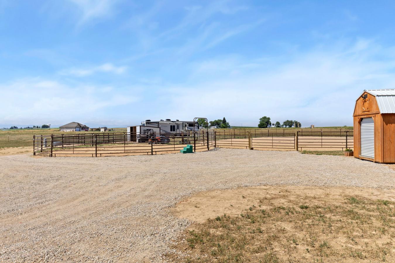 Country Living at Its Finest! This sprawling 19.71 Acres has two perfe – image 4