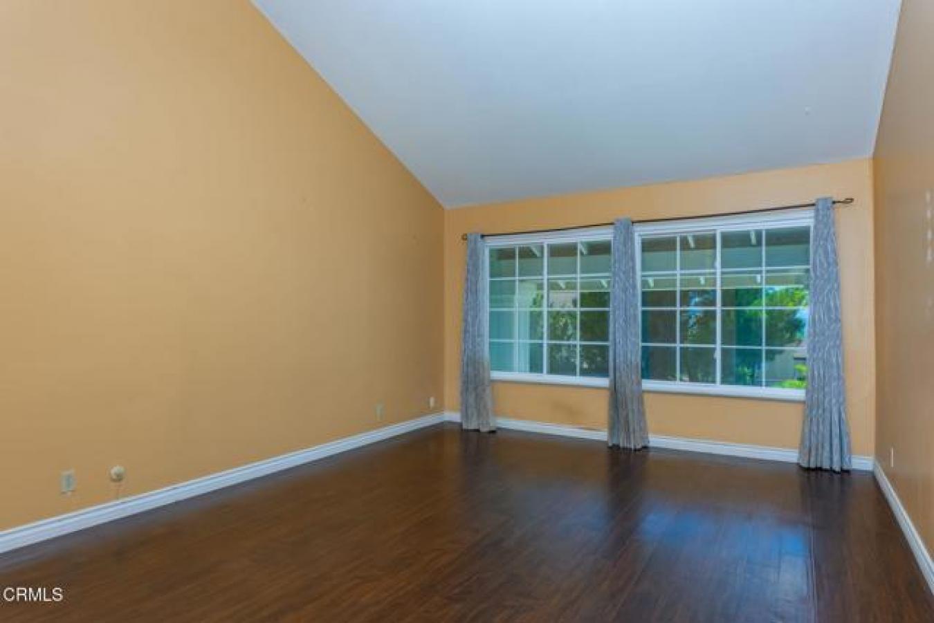 Thousand Oaks, Ventura, 91362, United States, 4 Bedrooms Bedrooms, ,3 BathroomsBathrooms,Residential,For Sale,1929349