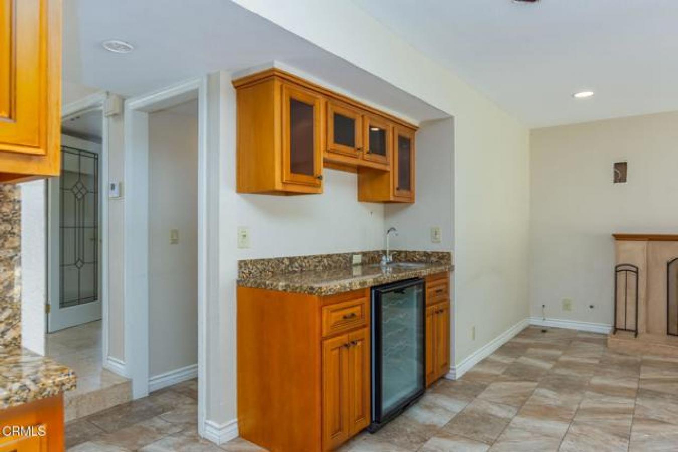 Thousand Oaks, Ventura, 91362, United States, 4 Bedrooms Bedrooms, ,3 BathroomsBathrooms,Residential,For Sale,1929349