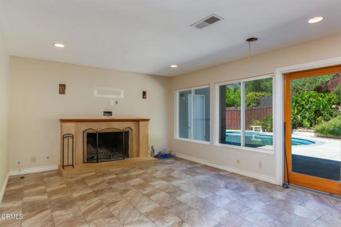 Thousand Oaks, Ventura, 91362, United States, 4 Bedrooms Bedrooms, ,3 BathroomsBathrooms,Residential,For Sale,1929349