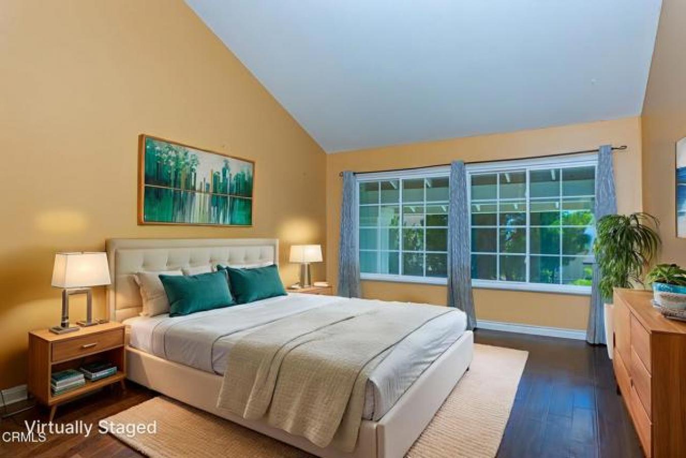 Thousand Oaks, Ventura, 91362, United States, 4 Bedrooms Bedrooms, ,3 BathroomsBathrooms,Residential,For Sale,1929349