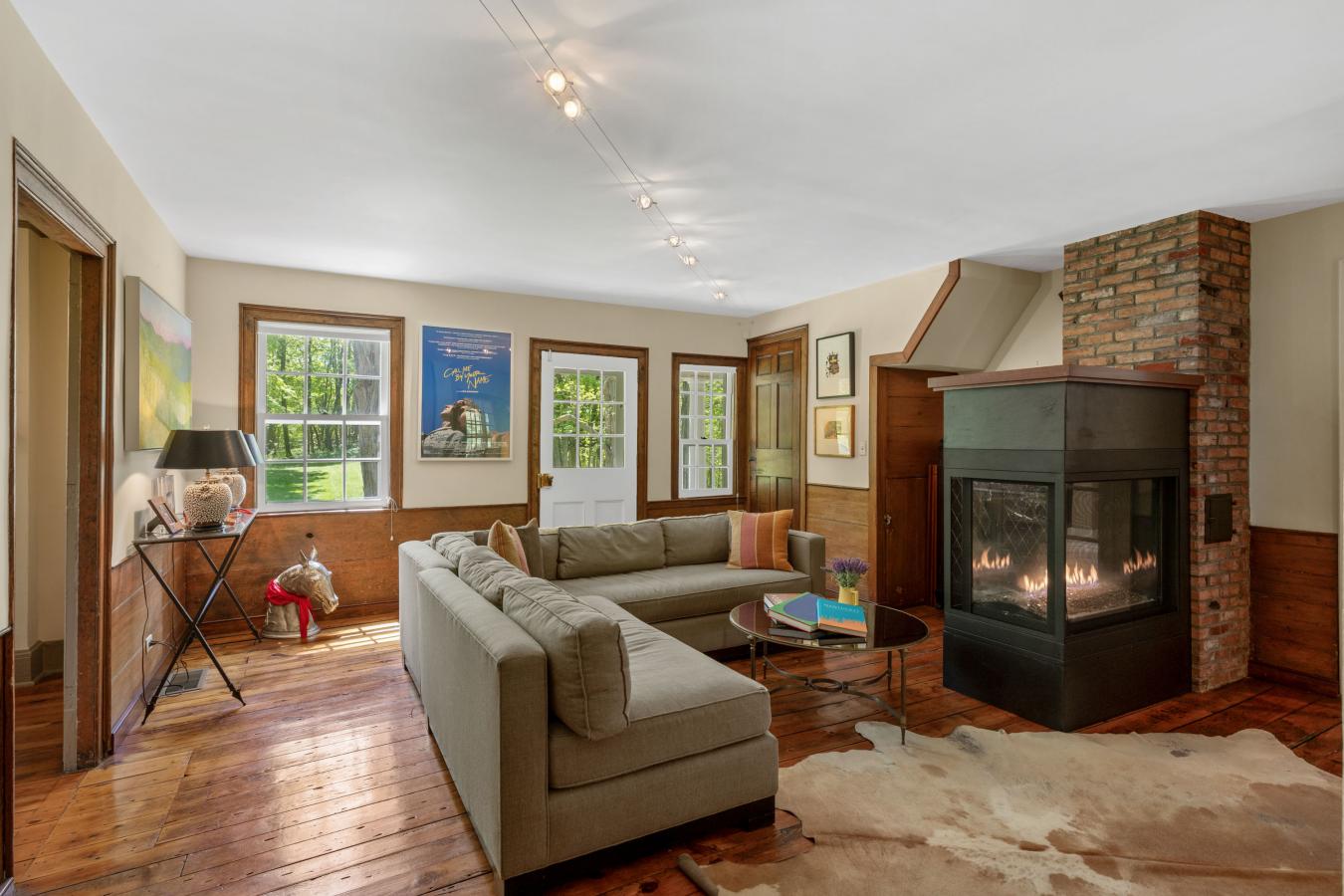 Valatie, Columbia, 12184, United States, 3 Bedrooms Bedrooms, ,3 BathroomsBathrooms,Residential,For Sale,1933841