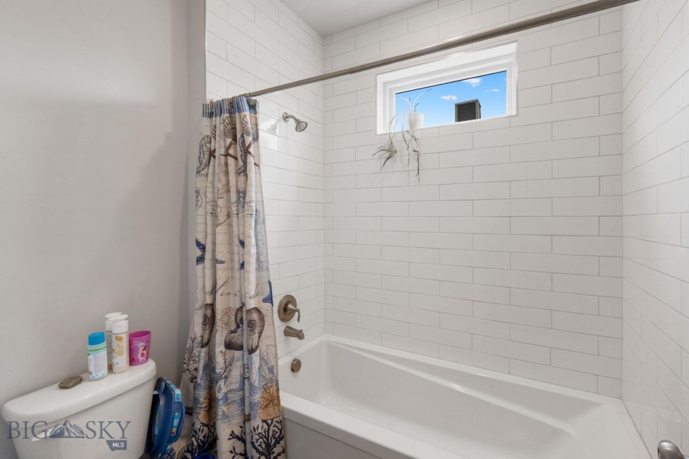 Bozeman, Gallatin, 59718, United States, 4 Bedrooms Bedrooms, ,3 BathroomsBathrooms,Residential,For Sale,1929348