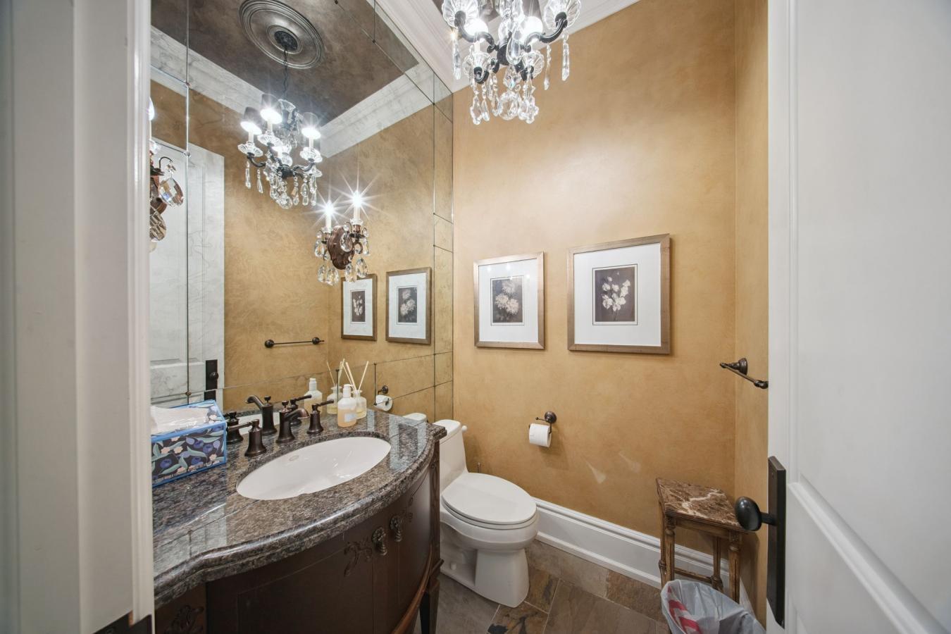 Vaughan, ON, L4J 8L1, Canada, 1 Bedroom Bedrooms, ,9 BathroomsBathrooms,Residential,For Sale,1927593