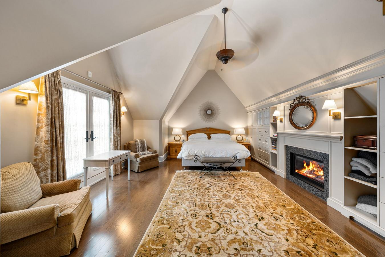 Vaughan, ON, L4J 8L1, Canada, 1 Bedroom Bedrooms, ,9 BathroomsBathrooms,Residential,For Sale,1927593