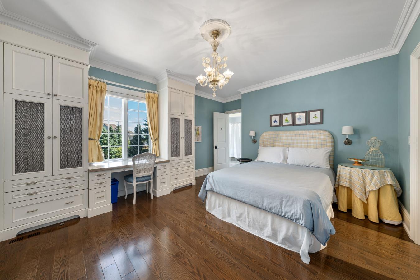 Vaughan, ON, L4J 8L1, Canada, 1 Bedroom Bedrooms, ,9 BathroomsBathrooms,Residential,For Sale,1927593