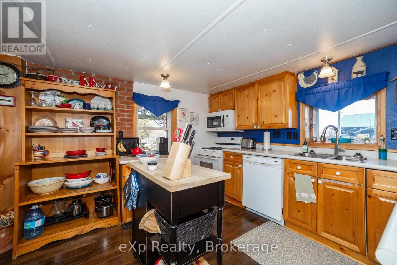 Meaford, Grey, N0H1E0, Canada, 4 Bedrooms Bedrooms, ,2 BathroomsBathrooms,Residential,For Sale,1929347