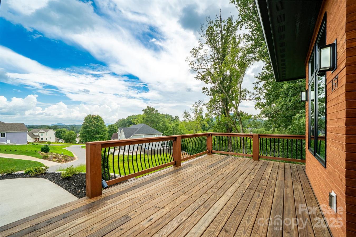 Arden, Buncombe, 28704, United States, 3 Bedrooms Bedrooms, ,2 BathroomsBathrooms,Residential,For Sale,1929345