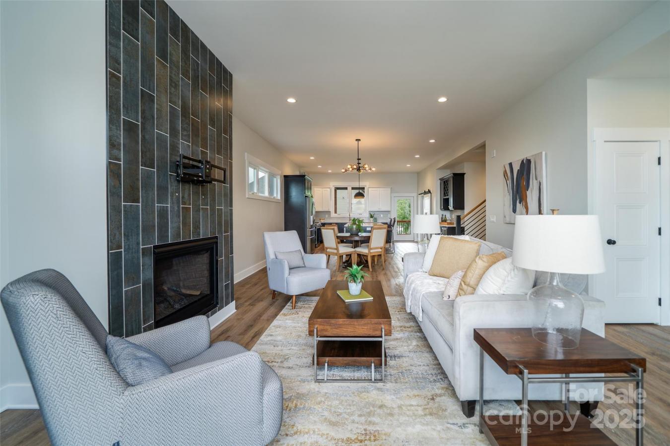 Arden, Buncombe, 28704, United States, 3 Bedrooms Bedrooms, ,2 BathroomsBathrooms,Residential,For Sale,1929345