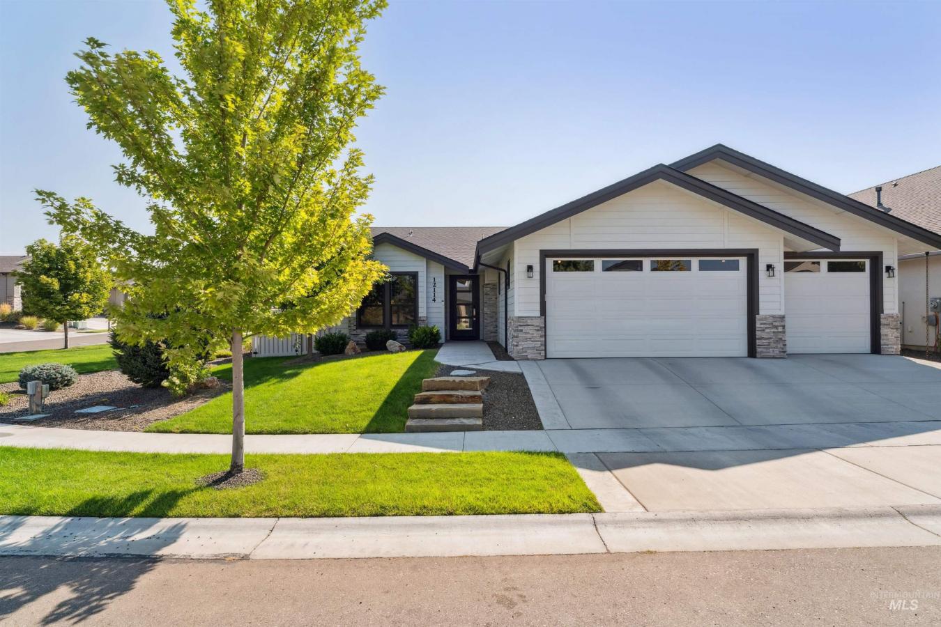 Nampa, Canyon, 83686, United States, 3 Bedrooms Bedrooms, ,3 BathroomsBathrooms,Residential,For Sale,1929344