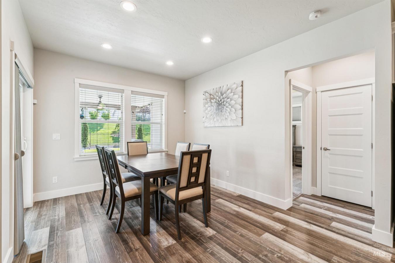 Nampa, Canyon, 83686, United States, 3 Bedrooms Bedrooms, ,3 BathroomsBathrooms,Residential,For Sale,1929344