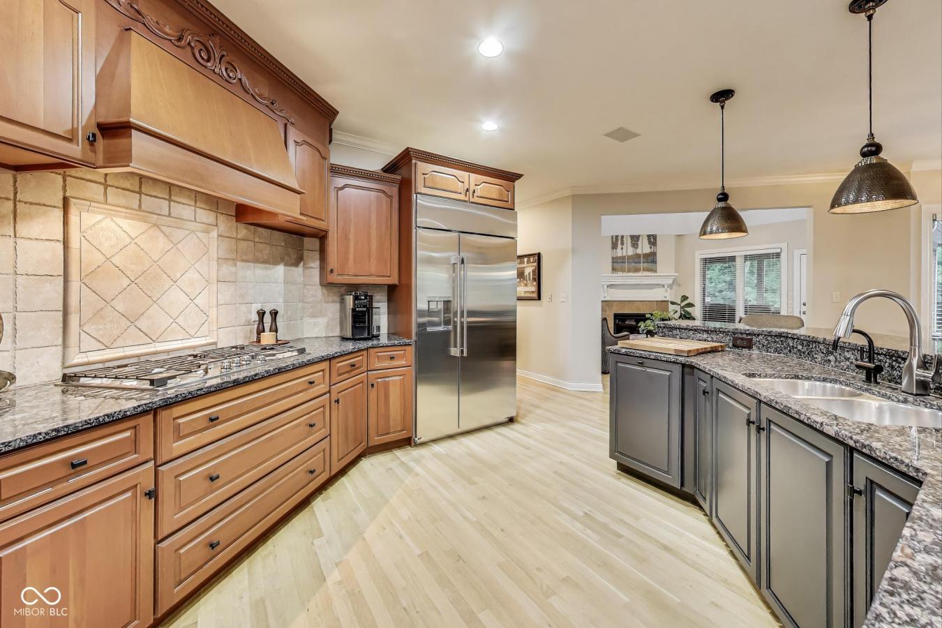 Carmel, Hamilton, 46032, United States, 6 Bedrooms Bedrooms, ,4 BathroomsBathrooms,Residential,For Sale,1929342
