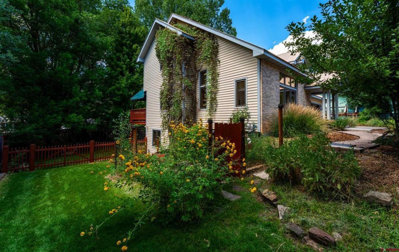 Durango, La Plata, 81301, United States, 4 Bedrooms Bedrooms, ,3 BathroomsBathrooms,Residential,For Sale,1929336