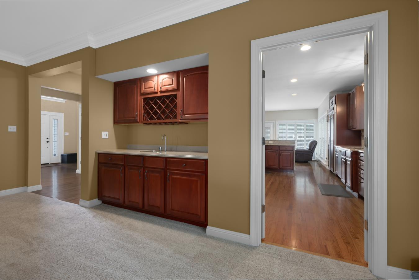 Chesterfield, St. Louis, 63005, United States, 4 Bedrooms Bedrooms, ,5 BathroomsBathrooms,Residential,For Sale,1929567