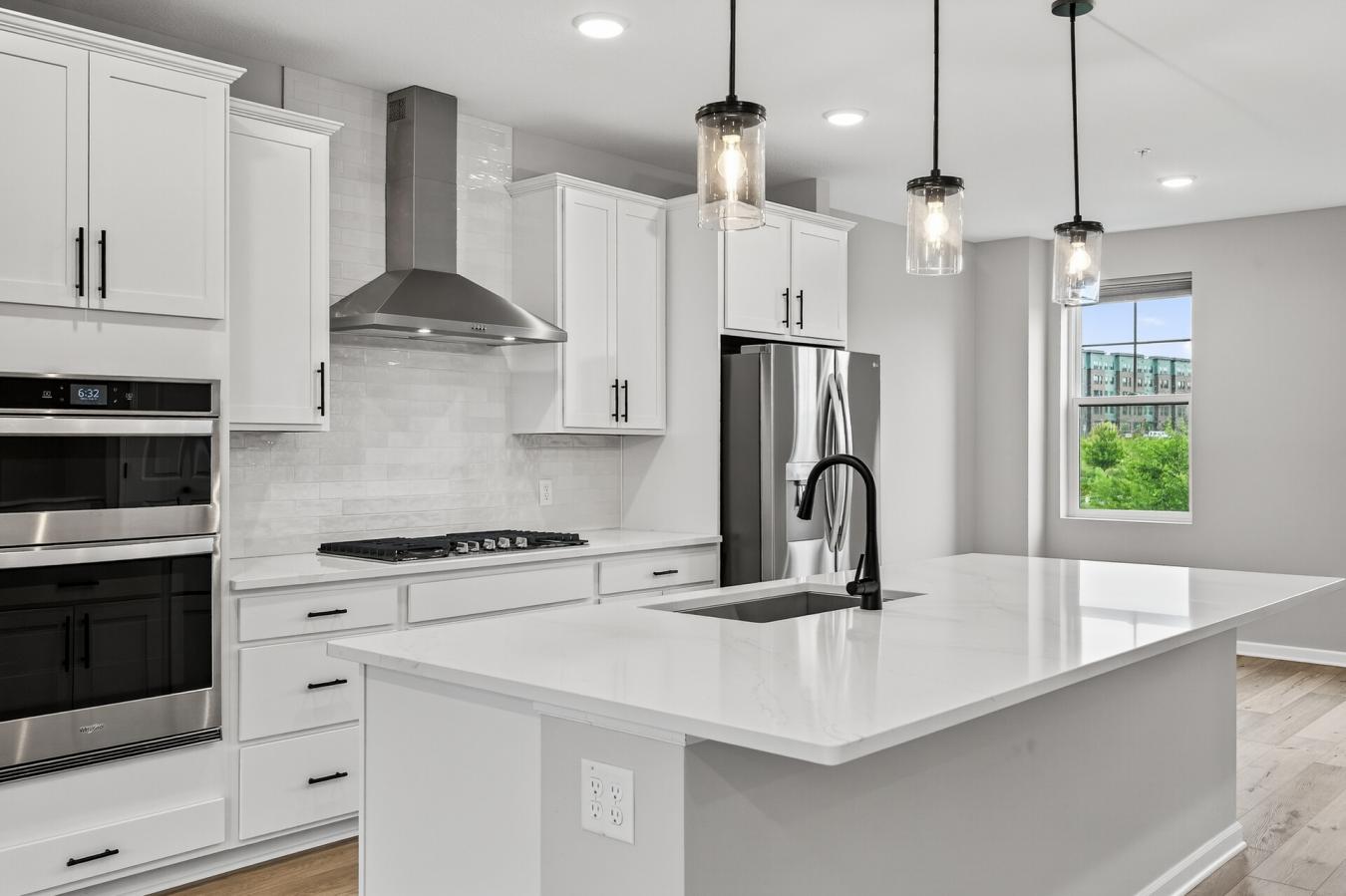 Saint Paul, Minnesota, 55116, United States, 4 Bedrooms Bedrooms, ,3 BathroomsBathrooms,Residential,For Sale,1929335