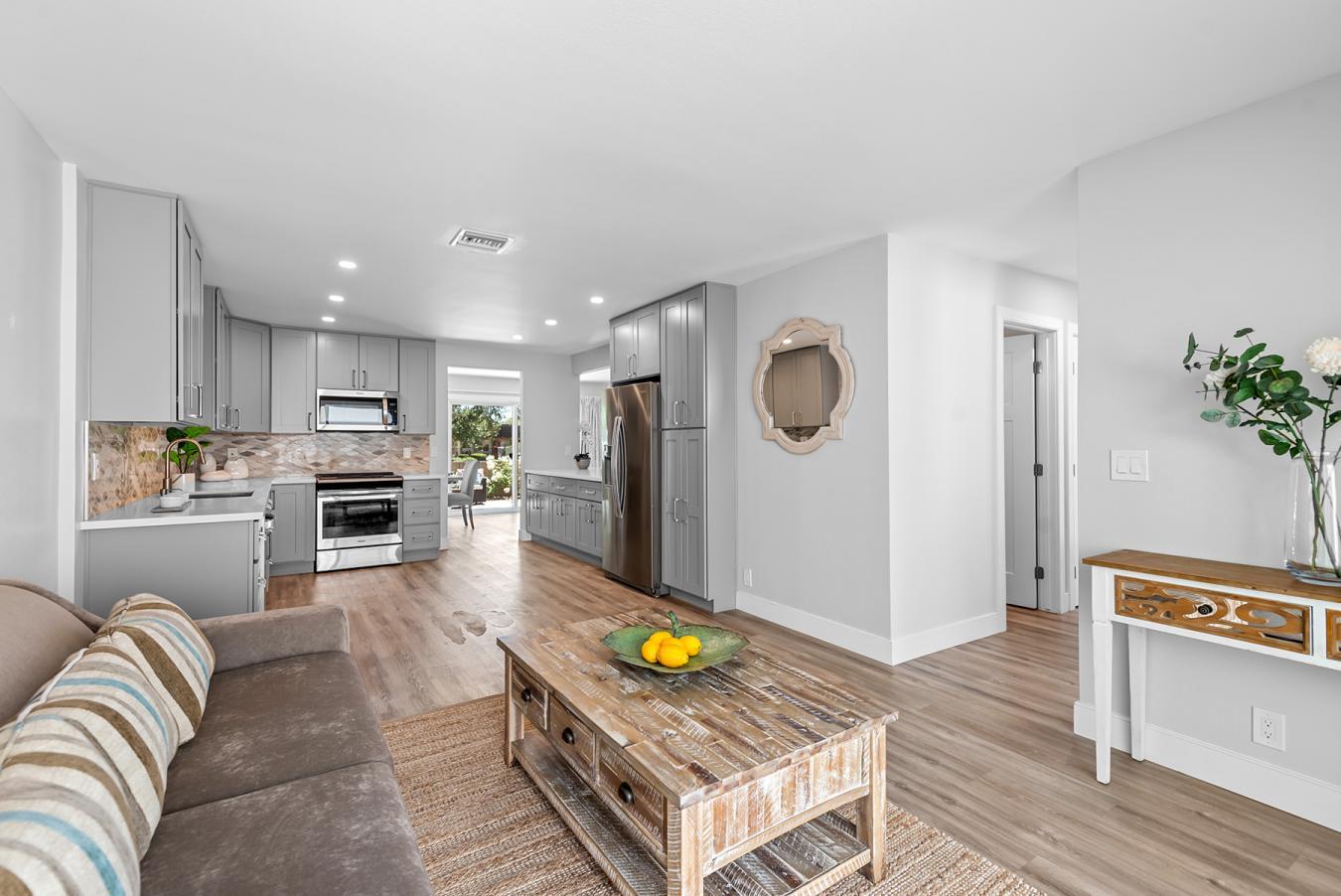 Westlake Village, California, 91361, United States, 3 Bedrooms Bedrooms, ,2 BathroomsBathrooms,Residential,For Sale,1929333