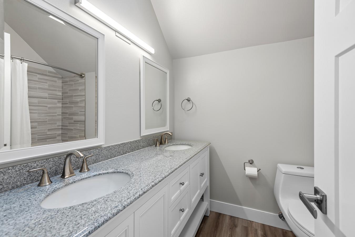 Westlake Village, California, 91361, United States, 3 Bedrooms Bedrooms, ,2 BathroomsBathrooms,Residential,For Sale,1929333