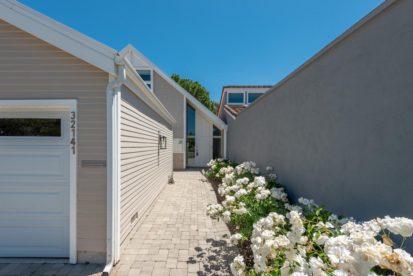 Westlake Village, California, 91361, United States, 3 Bedrooms Bedrooms, ,2 BathroomsBathrooms,Residential,For Sale,1929333