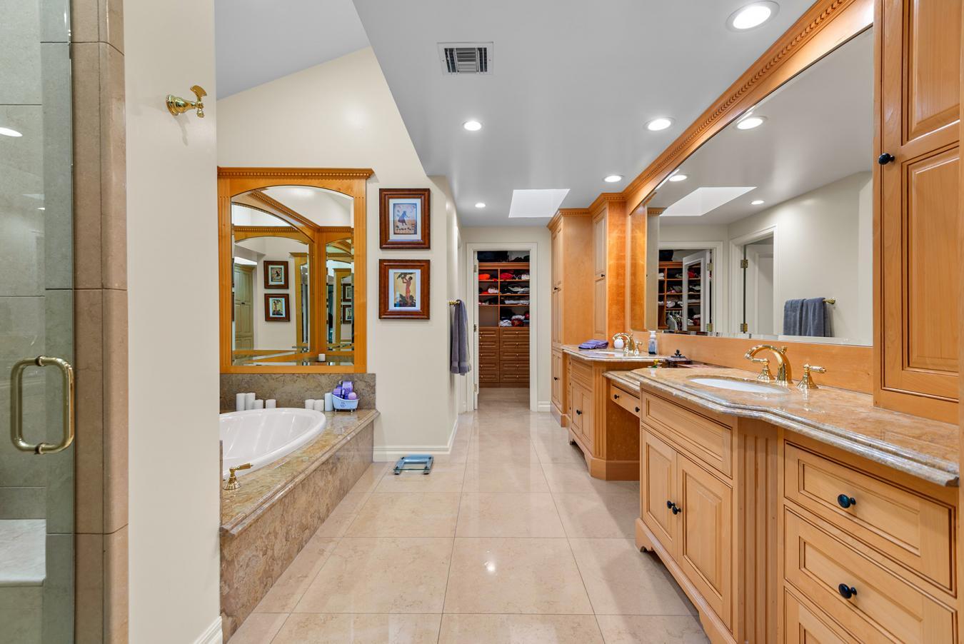 Westlake Village, California, 91361, United States, 3 Bedrooms Bedrooms, ,3 BathroomsBathrooms,Residential,For Sale,1929332