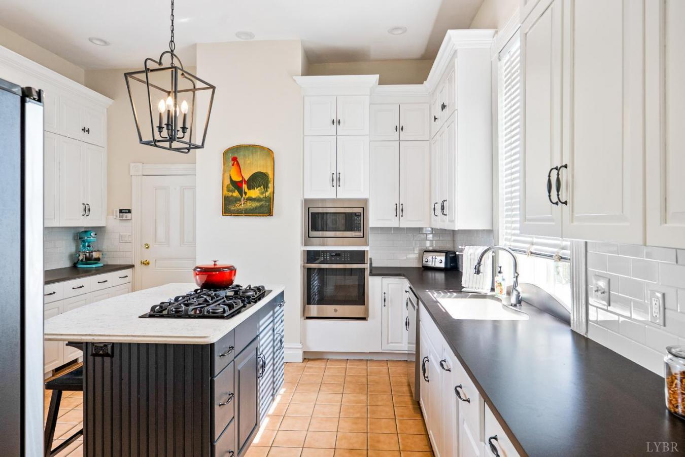 Lynchburg, Lynchburg, 24503, United States, 6 Bedrooms Bedrooms, ,5 BathroomsBathrooms,Residential,For Sale,1929561