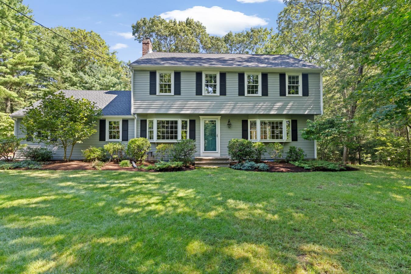 Norfolk, Massachusetts, 02056, United States, 4 Bedrooms Bedrooms, ,2 BathroomsBathrooms,Residential,For Sale,1929558 Norfolk, Massachusetts, 02056, United States, 4 Bedrooms Bedrooms, ,2 BathroomsBathrooms,Residential,For Sale,1929558