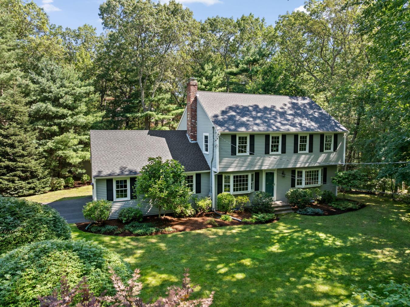 Norfolk, Massachusetts, 02056, United States, 4 Bedrooms Bedrooms, ,2 BathroomsBathrooms,Residential,For Sale,1929558